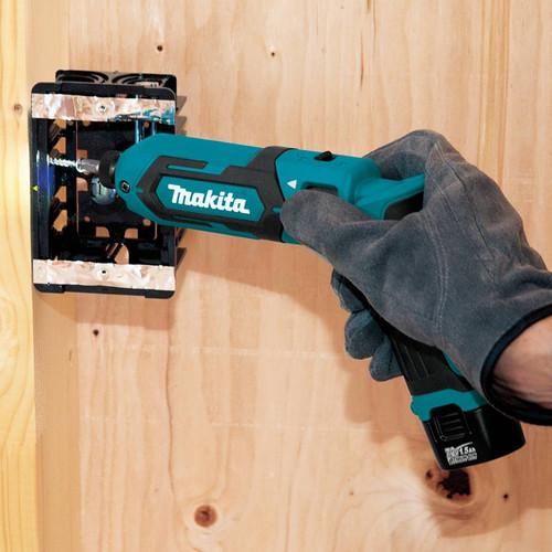 Makita 7.2V 1.5 Ah Cordless Lithium-Ion Impact Driver Kit - TD022DSE - Image 7