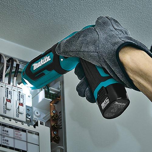 Makita 7.2V 1.5 Ah Cordless Lithium-Ion Impact Driver Kit - TD022DSE - Image 8