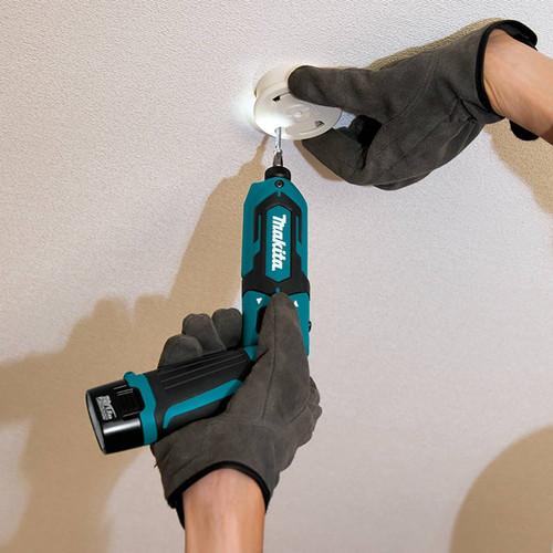 Makita 7.2V 1.5 Ah Cordless Lithium-Ion Impact Driver Kit - TD022DSE - Image 9