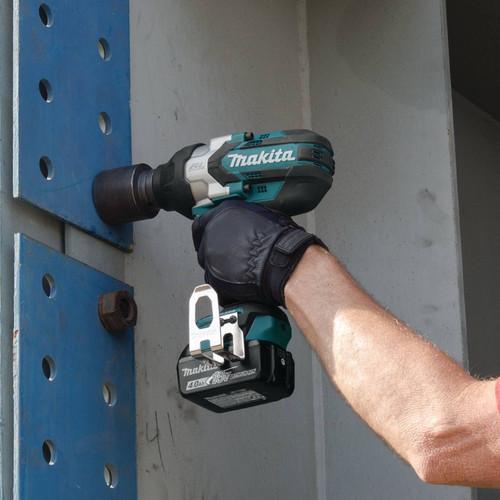 Makita 18V LXT Lithium-Ion Brushless High Torque 3/4 in. Square Drive Impact Wrench (Tool Only) - XWT07Z - Image 4