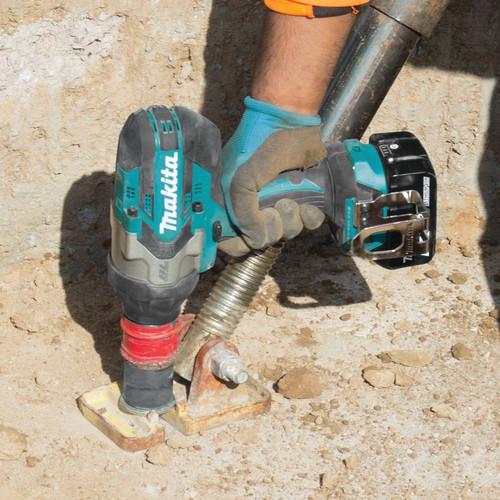 Makita 18V LXT Lithium-Ion Brushless High Torque 3/4 in. Square Drive Impact Wrench (Tool Only) - XWT07Z - Image 5