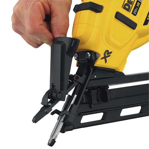 DEWALT 20V MAX XR 15 Gauge Angled Finish Nailer (Tool Only) - DCN650B - Image 3