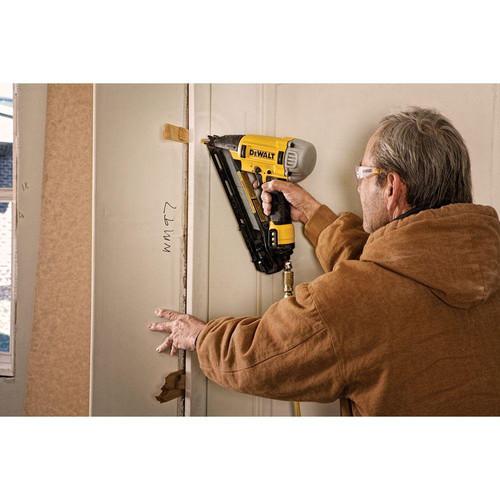 DEWALT Precision Point 15-Gauge 2-1/2 in. DA Style Finish Nailer - DWFP72155 - Image 5