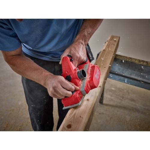 Milwaukee 2623-21 M18 Lithium-Ion 3-1/4 in. Planer Kit - Image 5