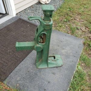 Vintage Simplex Railroad Ratchet Jack 15 ton Capacity 13" lift