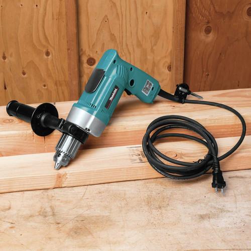 Makita 6302H 6.5 Amp 0 – 550 RPM Variable Speed 1/2 in. Corded Drill - Image 9