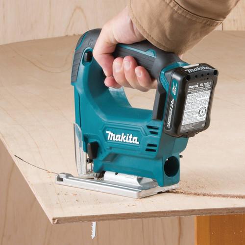 Makita 12V max 2.0 Ah CXT Cordless Lithium-Ion Jig Saw Kit - VJ04R1 - Image 8