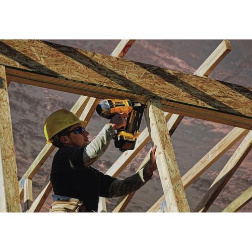 DEWALT 20V MAX XR Dual Speed Framing Nailer Kit - DCN692M1 - Image 14