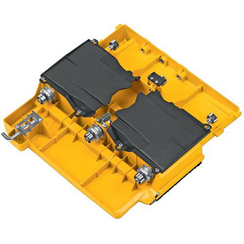 DEWALT 10 in. Wet Tile Saw - D24000 - Image 18