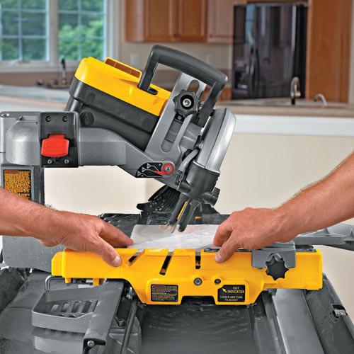DEWALT 10 in. Wet Tile Saw - D24000 - Image 32