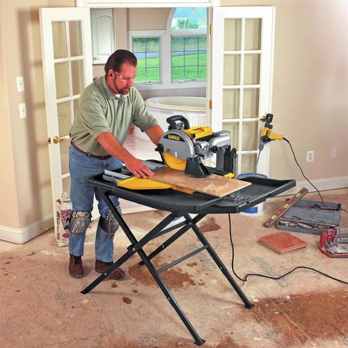 DEWALT 10 in. Wet Tile Saw - D24000 - Image 34